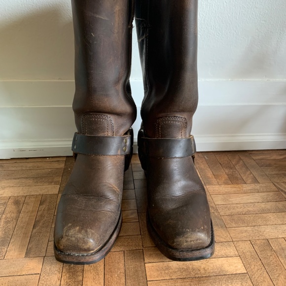Women’s Harness 12r Frye boots size 6.5 - Picture 2 of 5
